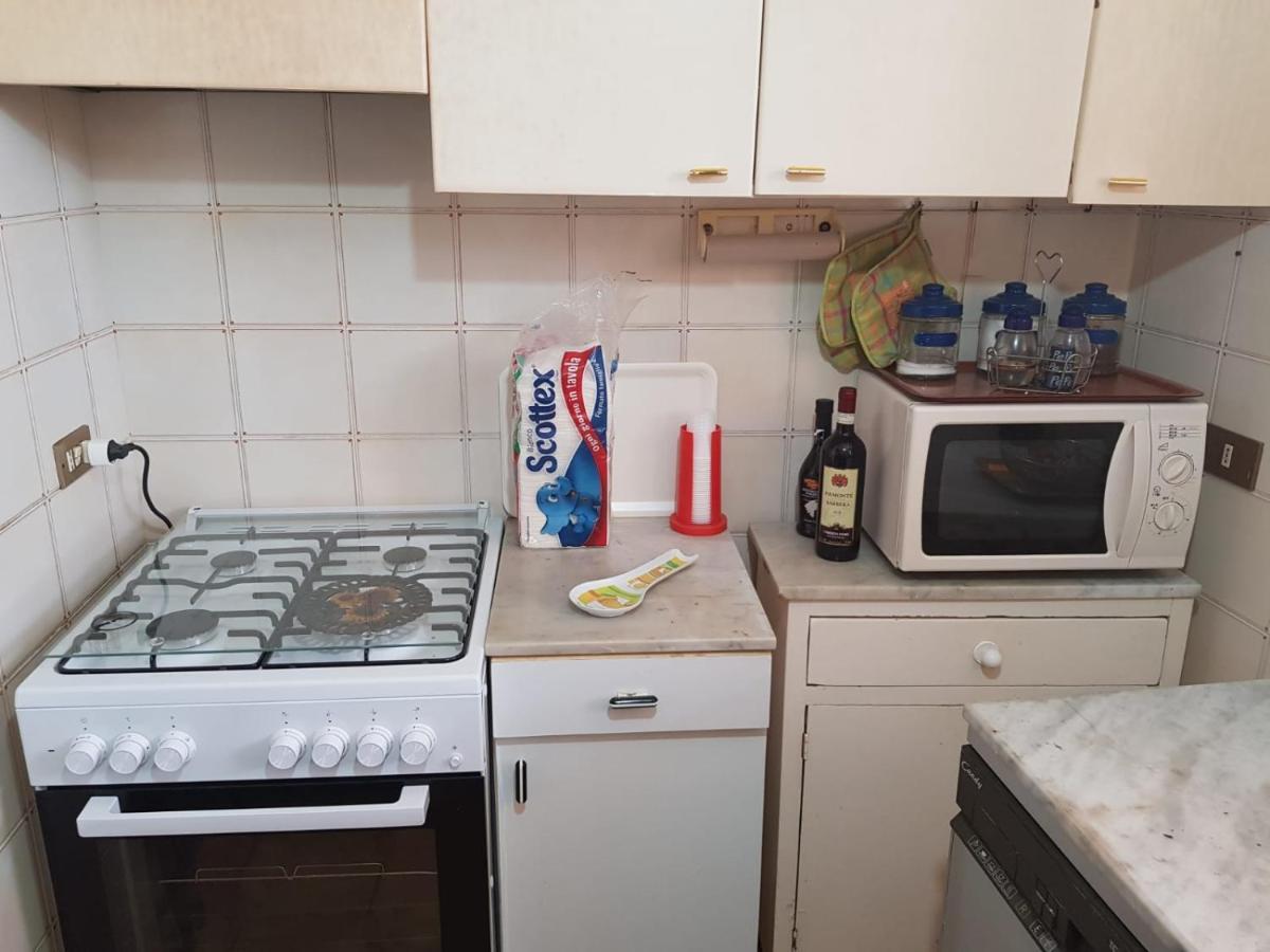 Casa Tranquilla E Luminosa Con Terrazzo A Due Passi Dal Mare Appartement Brolo Buitenkant foto