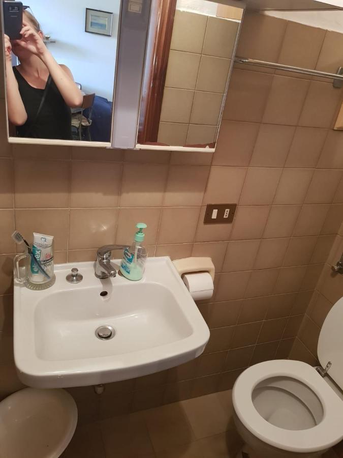 Casa Tranquilla E Luminosa Con Terrazzo A Due Passi Dal Mare Appartement Brolo Buitenkant foto